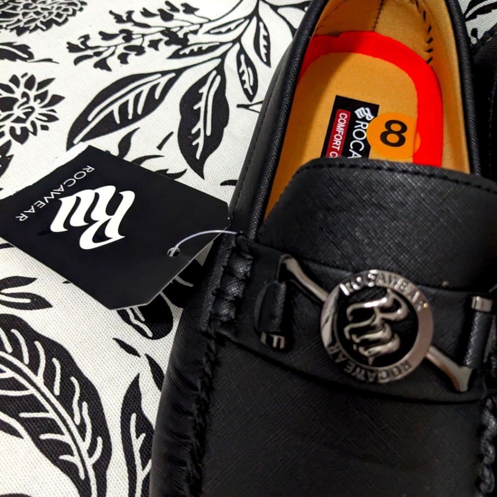CLASSIC & COMFORTABLE ! Classic Rocawear Loafers Size 8. New With Tags.
